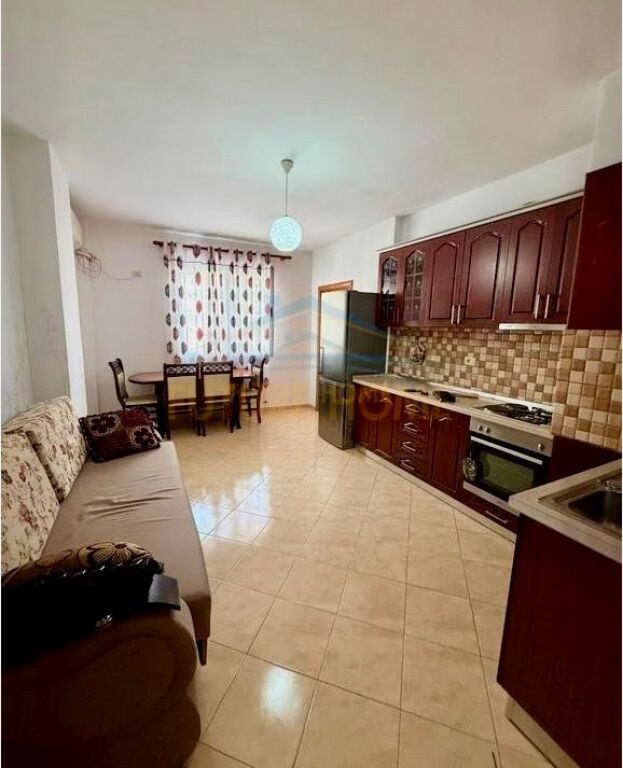 🏠 2+1 i Bollshëm me 2 Tualete te Fresku – Në Shitje! ✨