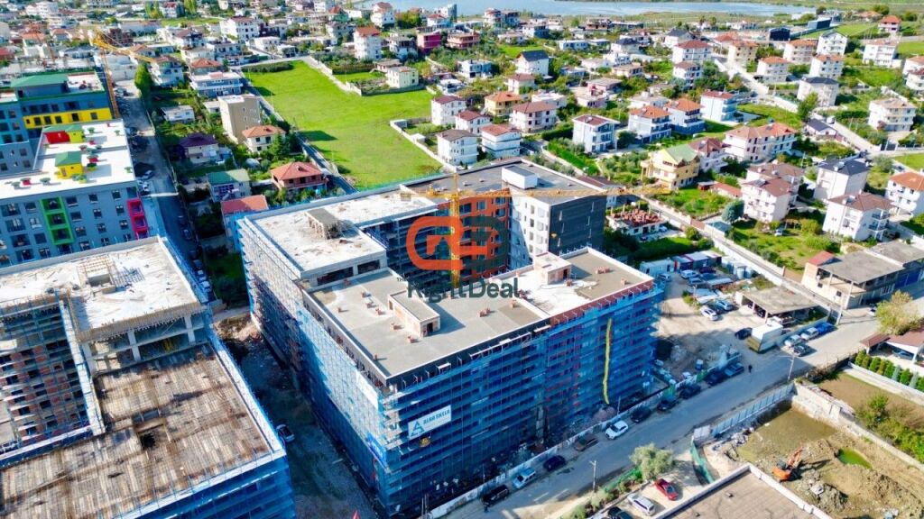 Okazion Kleringu !! Tek "Ringside Residences", Shitet Apartament 2+1 Me Planimetri Perfekte !!