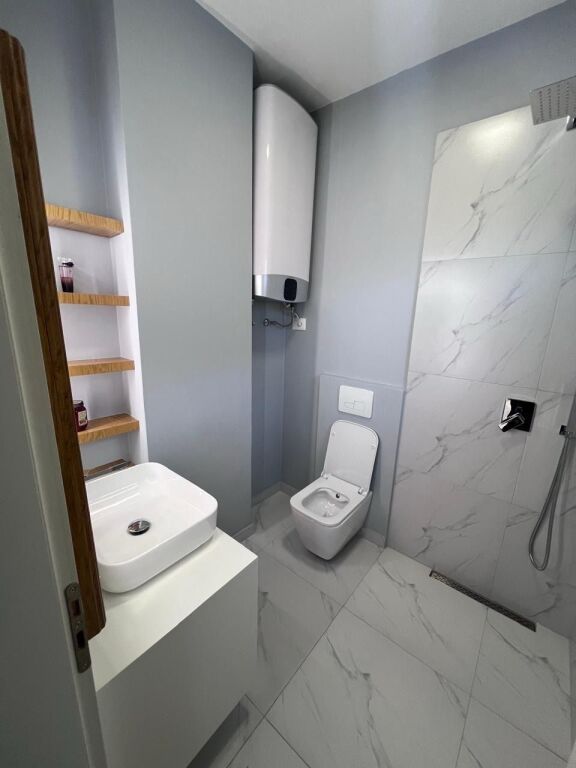 Penthouse per qera te Kopshti Zologjik