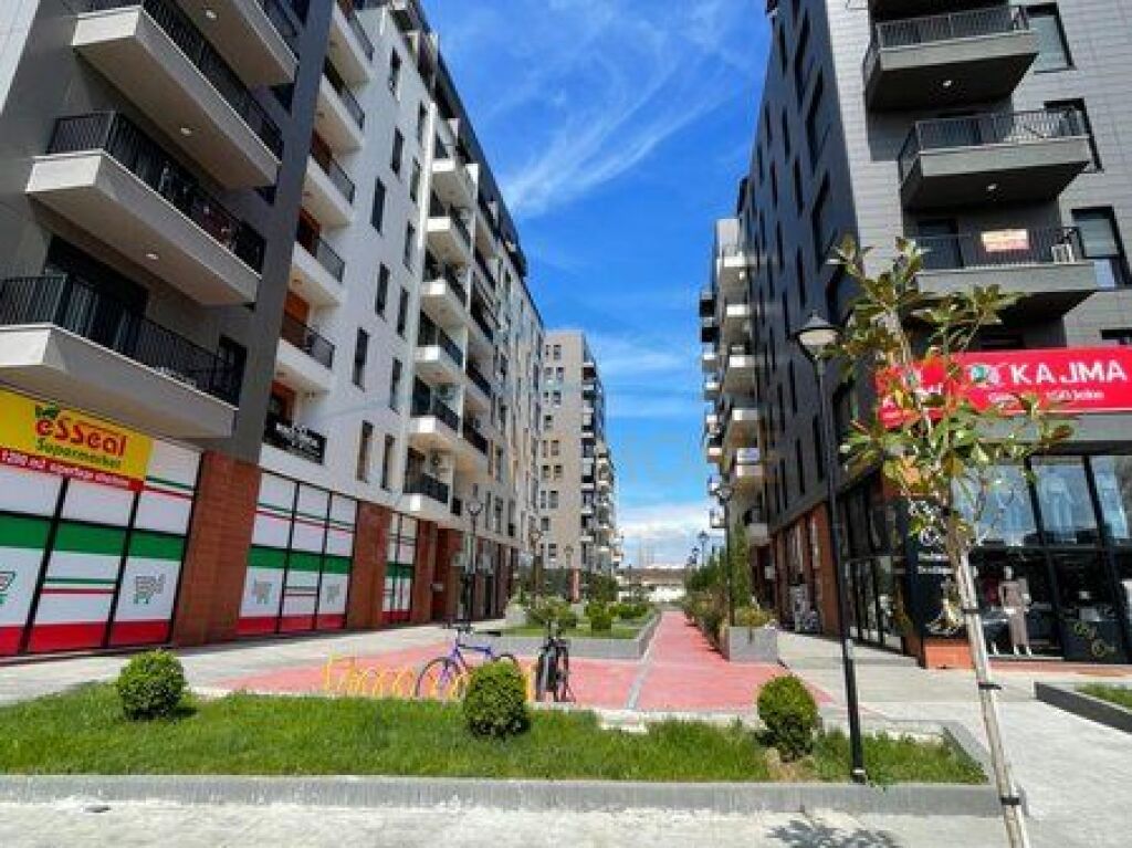 Shitet, Apartament 2+1+2, Trio Towers, Don Bosko