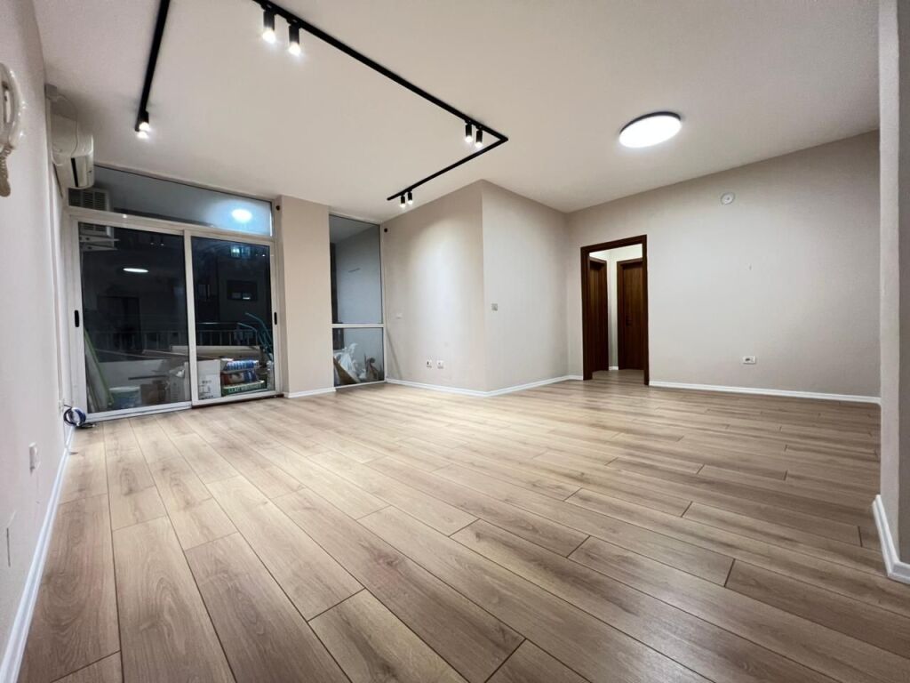 QIRA , ZYRE 100m2 , KOMUNA E PARISIT‼️