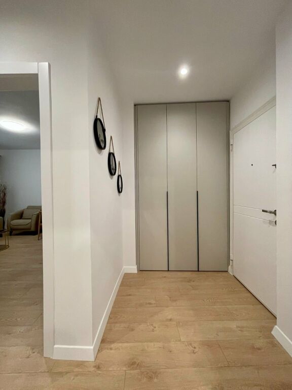 IN AFFITTO: APPARTAMENTO 2+1 📍 Via Kavaja (vicino alla Chiesa Ortodossa)