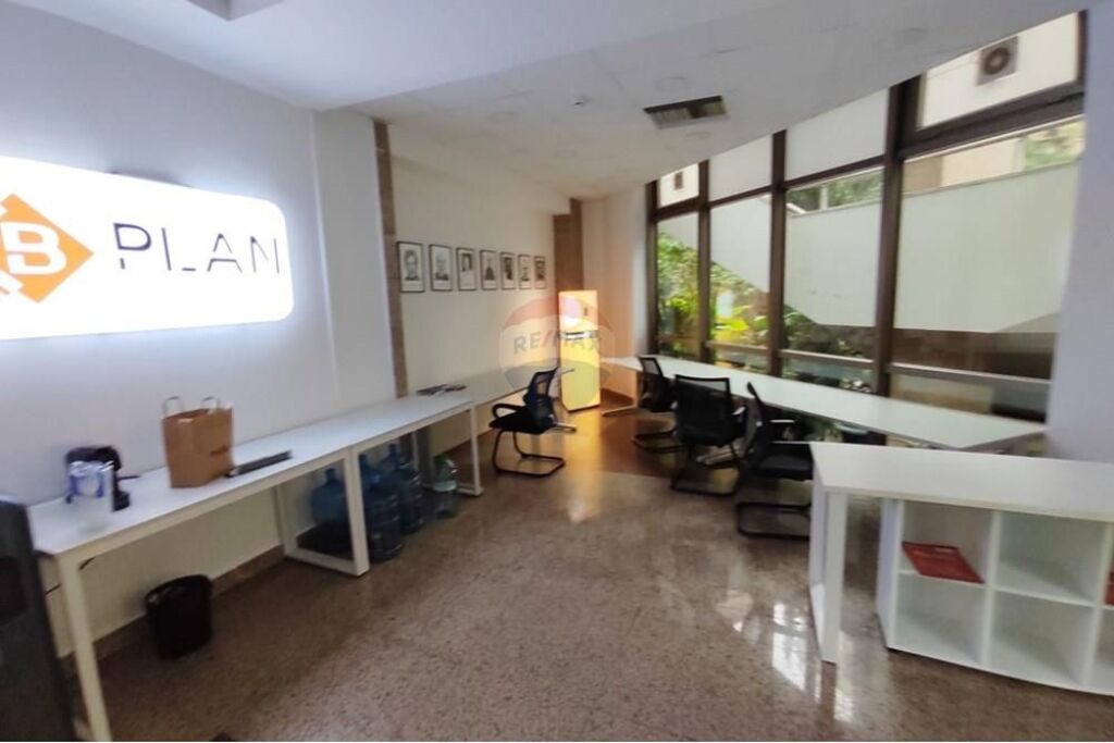 Ufficio - In Affitto - Via Sulejman Delvina, Tirana