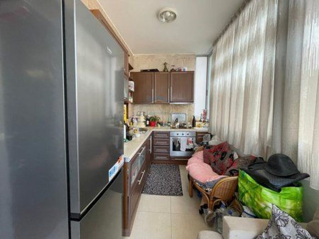 Shitet, Apartament 2+1, Ministria e Jashtme