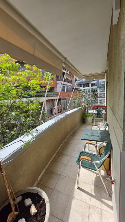 Ambjet per qera te Coin