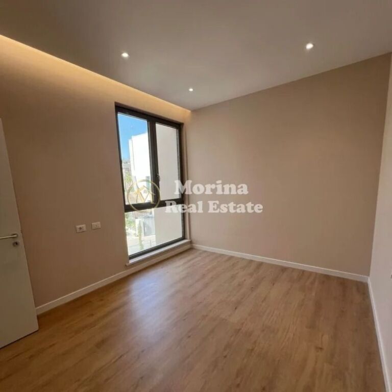 Qera | Vilë 5 + 1 | Liqeni i Thatë | 2200 €/muaj