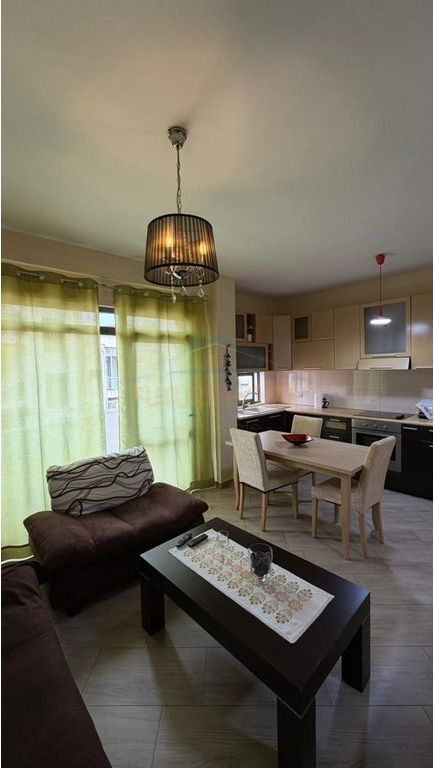 Qera, Apartament 1+1, Fresk, Tiranë.