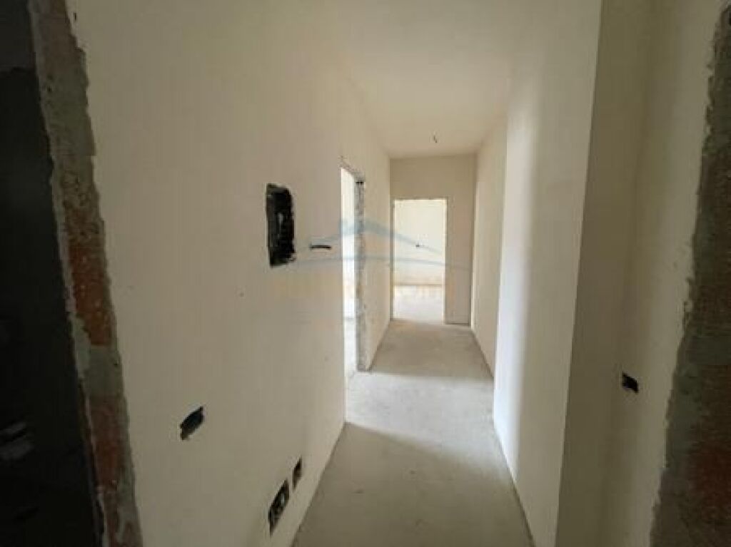 Shitet,Apartament 2+1+2, Paskuqan, Tirane. Empire66636