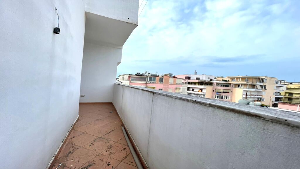 Shitet Apartament 1+1 Me Ashensor