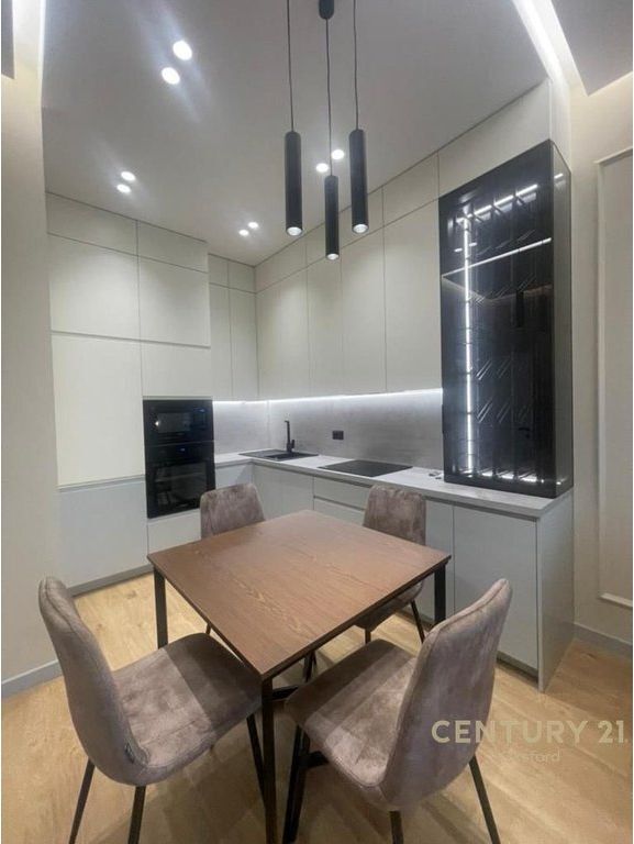 1+1 apartment for rent at Square 21