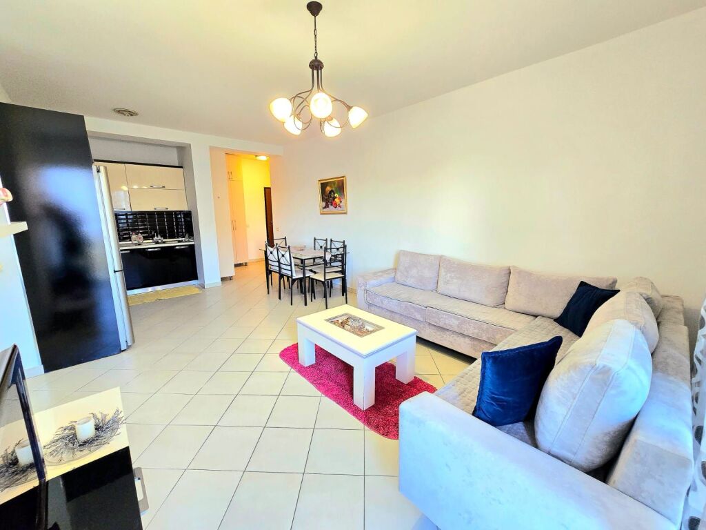 Apartament 2+1 per qira ne Fresk