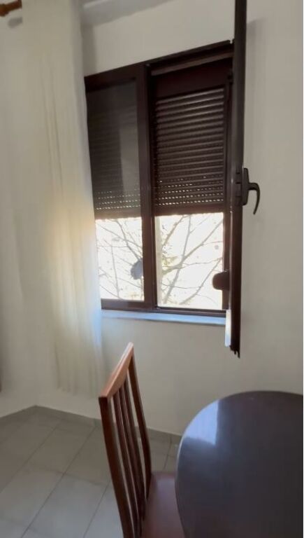 JEPET ME QERA APARTAMENT 1+1 NE , BLLOK