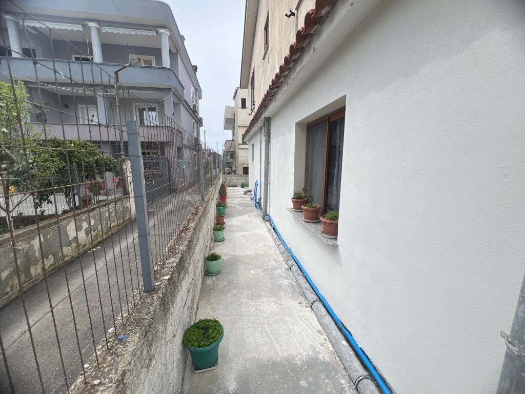 SHITET VILE DY KATSHE NISHTULLA DURRES 437M2 TRUALL+370M2 ND