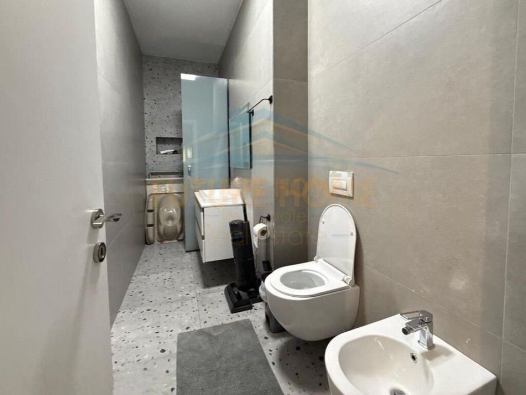 Shitet, Apartament 2+1+2+Post Parkimi, Kompleksi Grand Gallery, Yzberisht