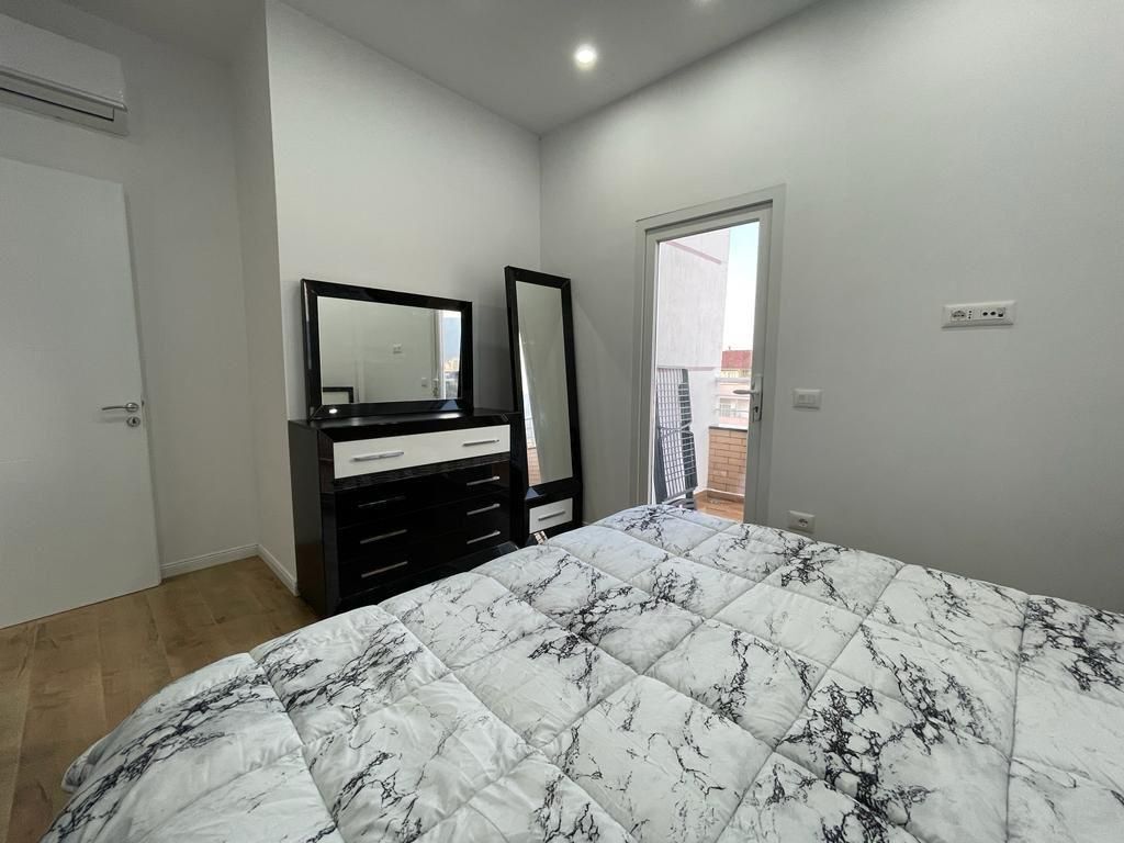 APPARTAMENTO IN AFFITTO 2+1 PRESSO IL COMUNE DI PARIGI