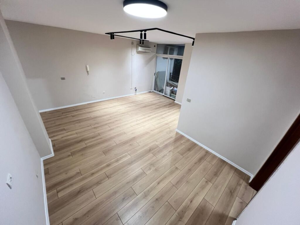 QIRA , ZYRE 100m2 , KOMUNA E PARISIT‼️