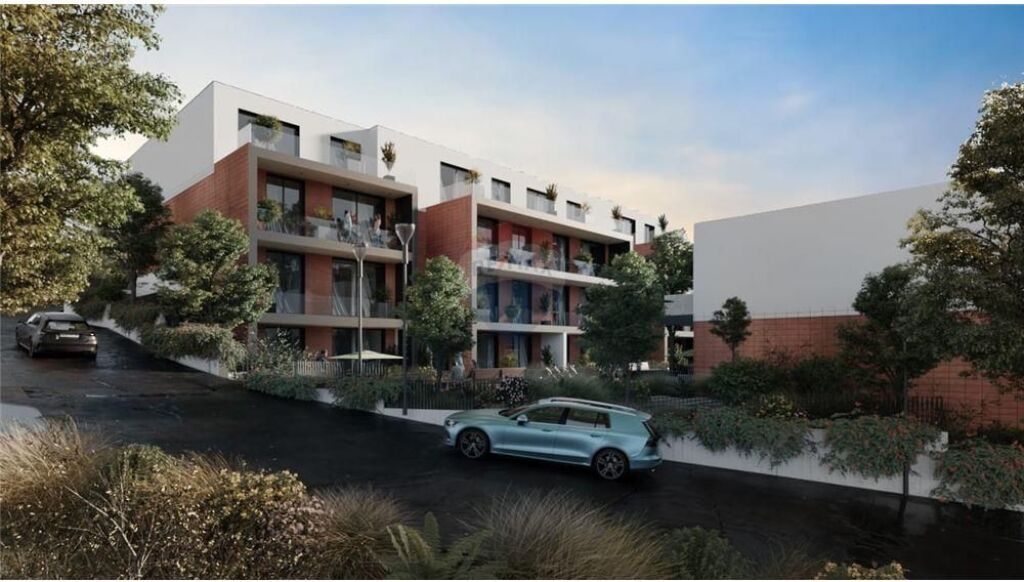 Apartament 1+1 me oborr / Liqeni i Farkes