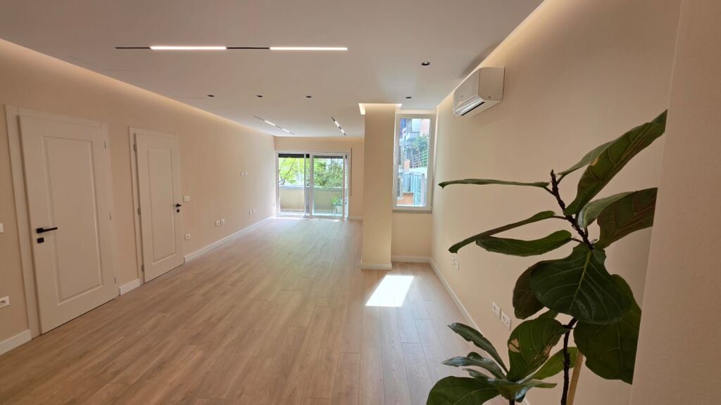 Premises for rent at Coin/RTSH