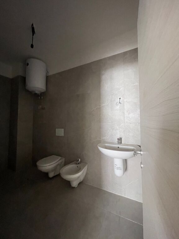 🏠 SHITET – Apartament 1+1 | E-88, Rruga Dritan Hoxha