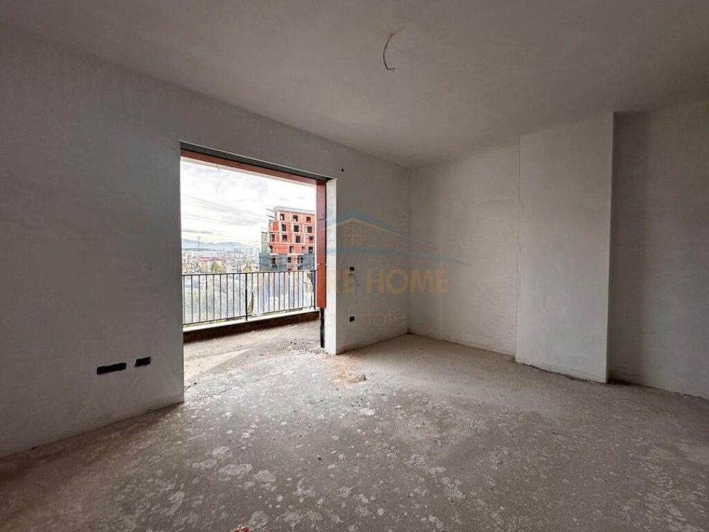 In vendita, Appartamento 3+1+2, Paskuqan