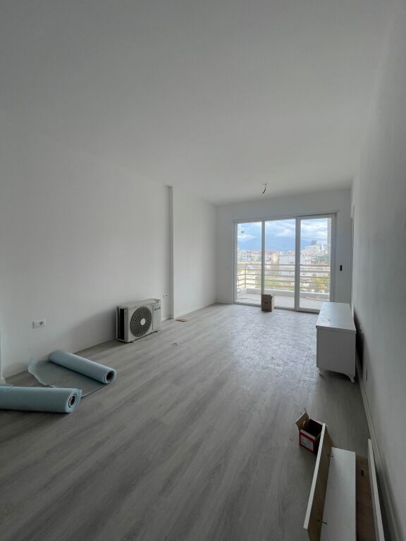 🏠JEPET ME QIRA | Apartament 1+1 + Post Parkimi – E-88, Rruga Dritan Hoxha