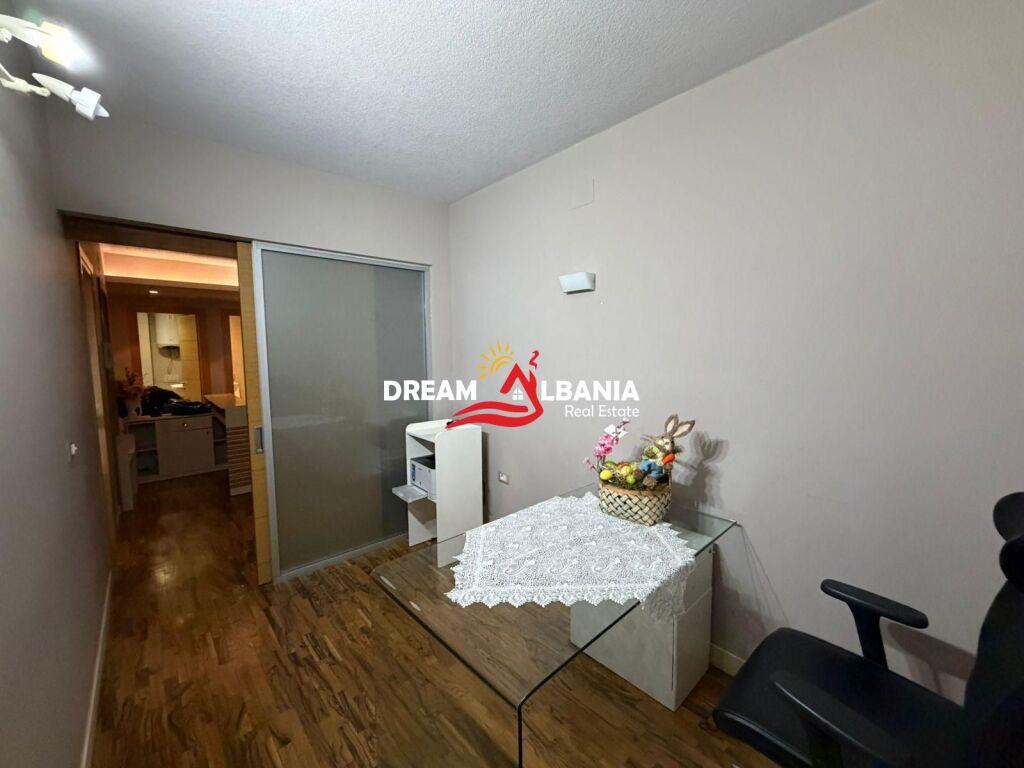 Jepet me qera ambient biznesi tek Ish Restorant Durresi (ID 42611417)f