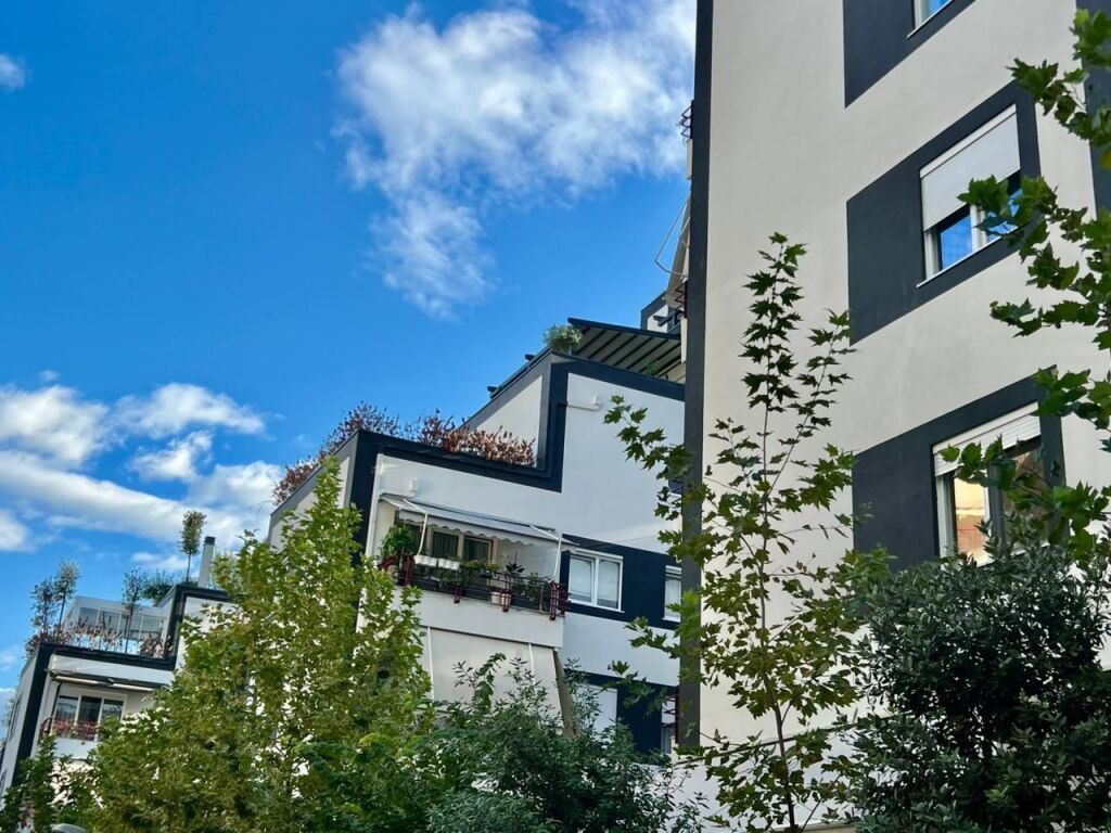 APPARTAMENTO IN AFFITTO 2+1+2 con 2 posti auto, LAGO ASCIUTTO