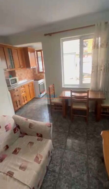 Apartament 1+1 ne shitje Ish Parku ne Tirane