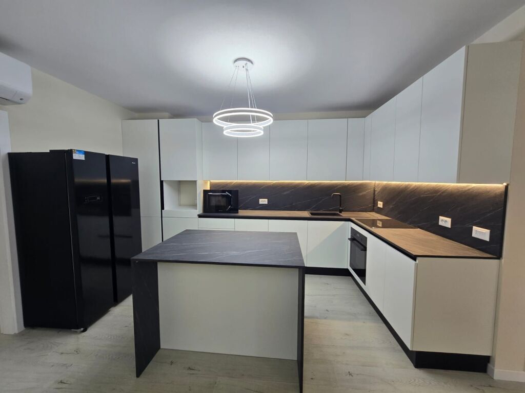 APARTAMENT 3+1+2 ME QIRA KOMUNA E PARISIT