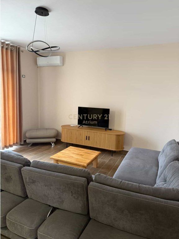 JEPET ME QIRA APARTAMENT 2+1 TEK SHKOLLA E BASHKUAR! 650 € /Muaj