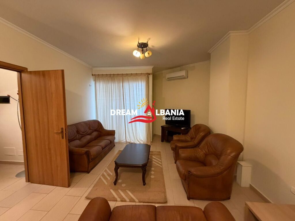 Appartamento 2+1 in affitto vicino a Pazari i Ri presso BKT (ID 42215514)