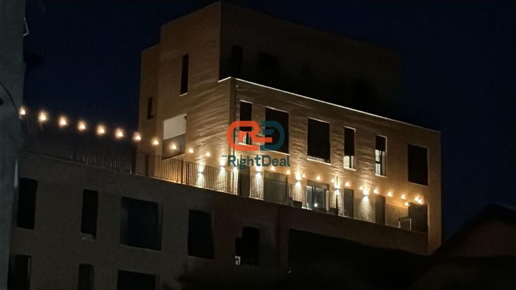 Shitet Penthouse Tek Tregu Elektrik 2+1 Me Pamje Spektakolare!