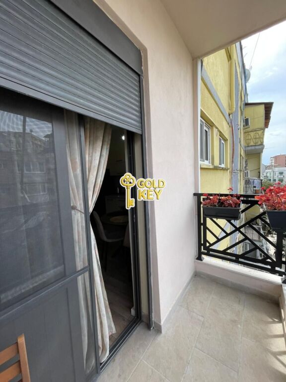 🏡 APARTAMENT ME QERA 1+1 – Gjykata, Durrës