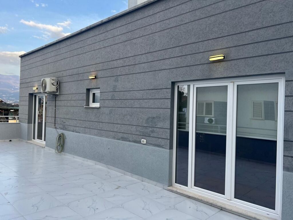 Penthouse per qera te Kopshti Zologjik