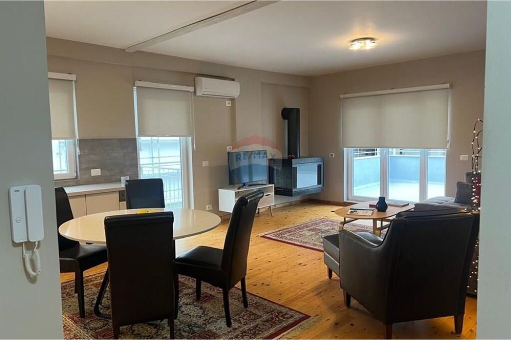 Penthouse me qira tek Kopshti Zoologjik