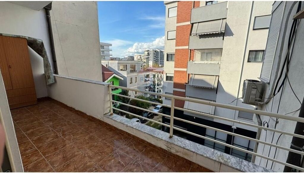 Apartment 2+1 for rent near Kristal Center!