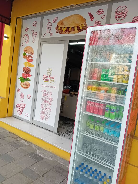 Shitet biznesi fast food piceri. Ambienti 2 mij euro qera mujore.
