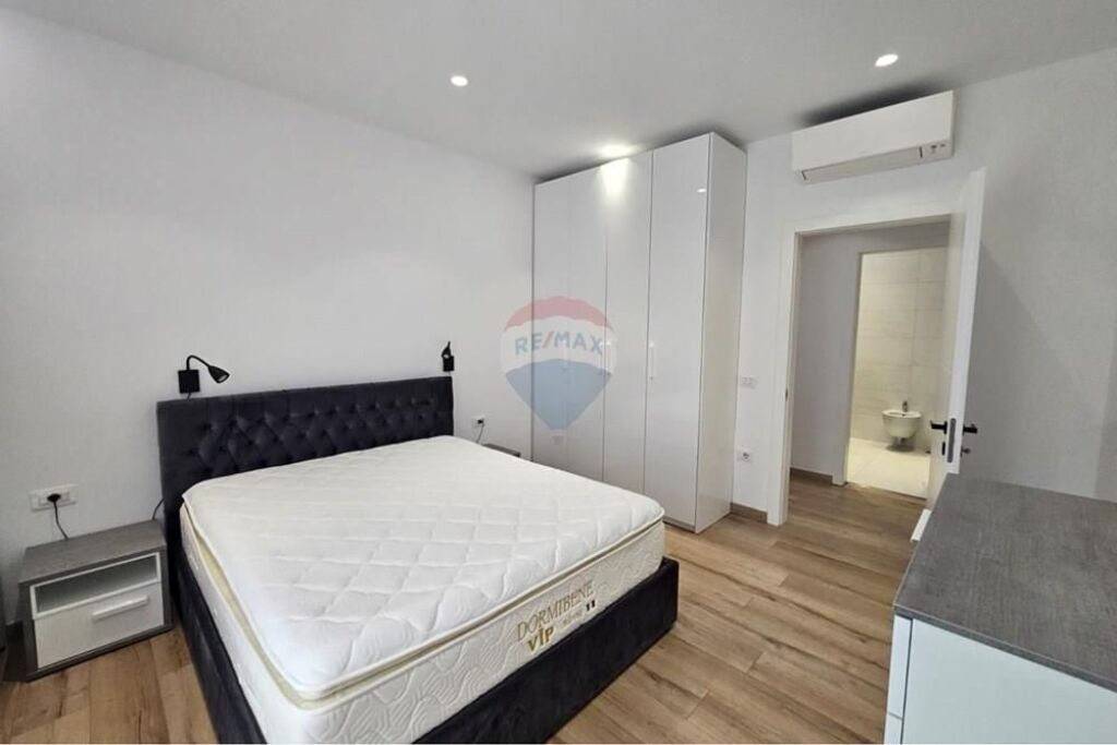 2+1 apartment for rent near Elbasani street!