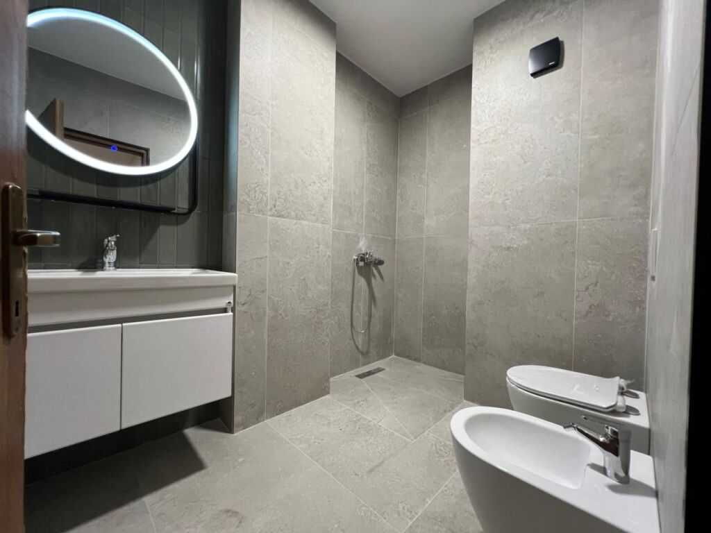 QIRA , ZYRE 100m2 , KOMUNA E PARISIT‼️