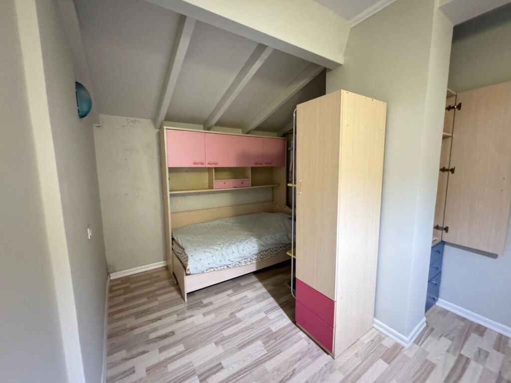 APARTAMENT ME QIRA 2+1 TE KOMUNA PARISIT