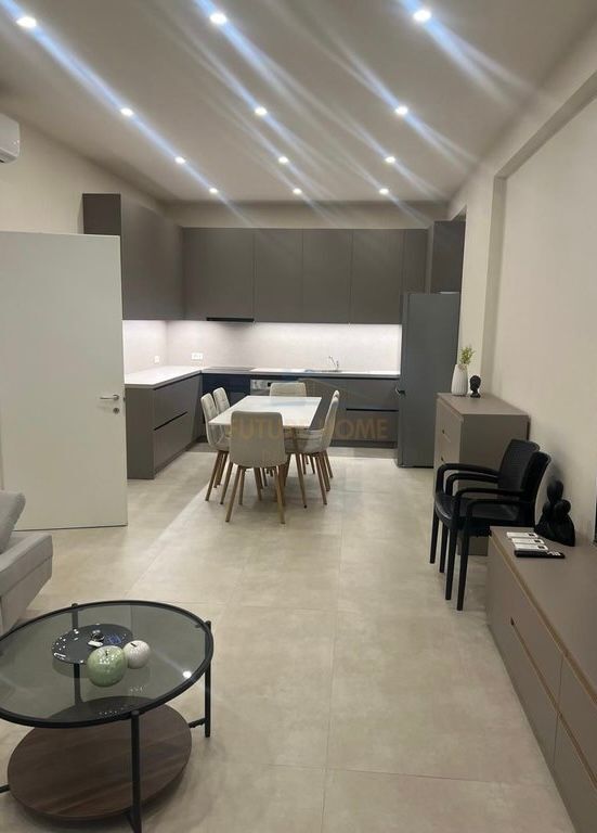 Affitto, Appartamento 2+1+2+Posto Auto, Ex Dogana, Tirana.