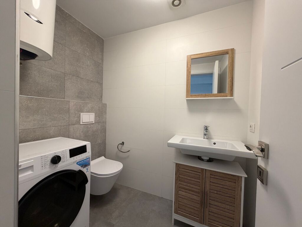 Jepet me qera vilë 3+1+oborr+garazhd në Rezidence Private në Mullet