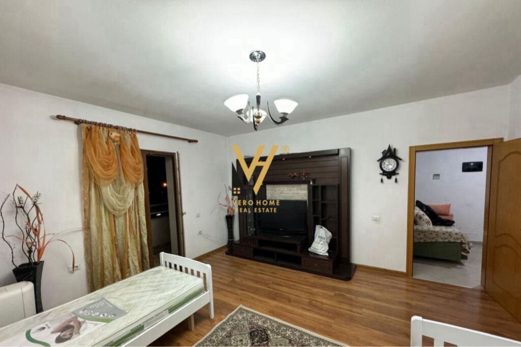 APARTMENT 2+1+BLK FOR RENT ON PETRELA STREET 45,000 LEKE