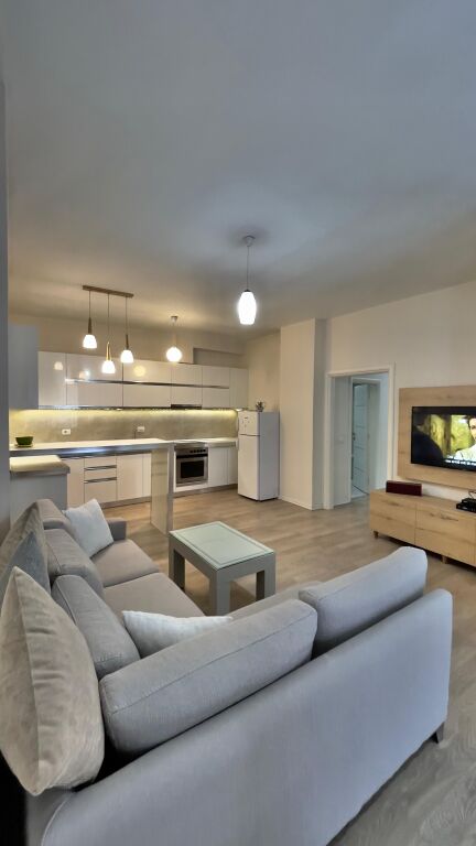 QIRA , APARTAMENT MODERN 2+1 , KODRA E DIELLIT