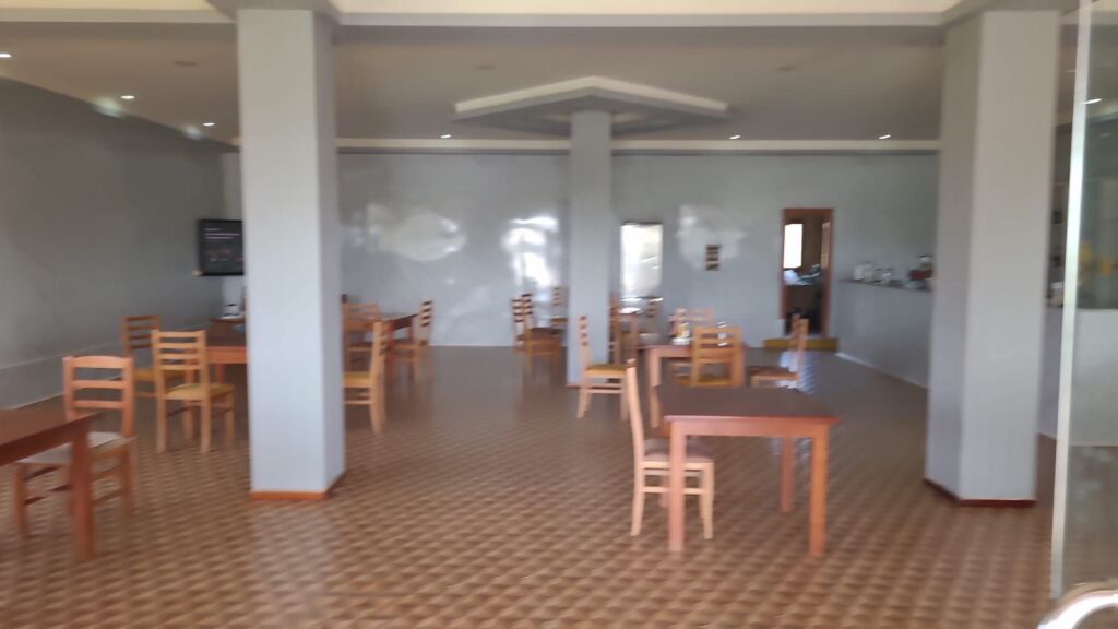 Shitet toke dhe   ndertese  Gjiri  Lalzit  