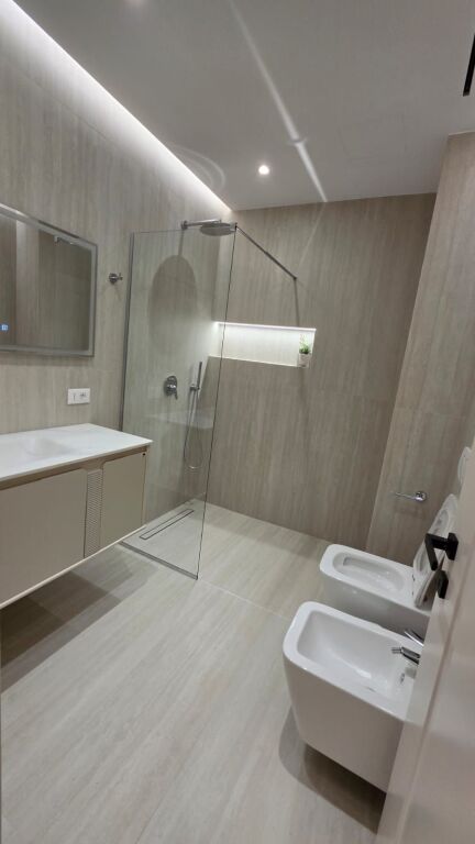 Premises for rent at Coin/RTSH