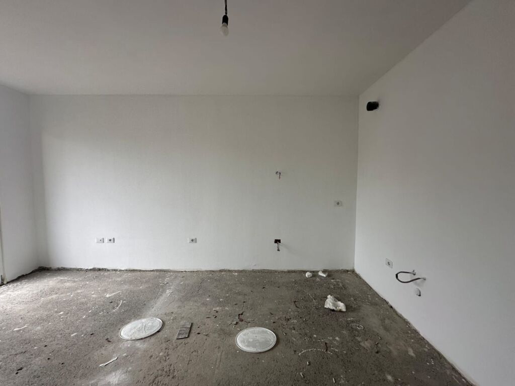 2+1 APARTMENT FOR SALE IN XHAMLLIK