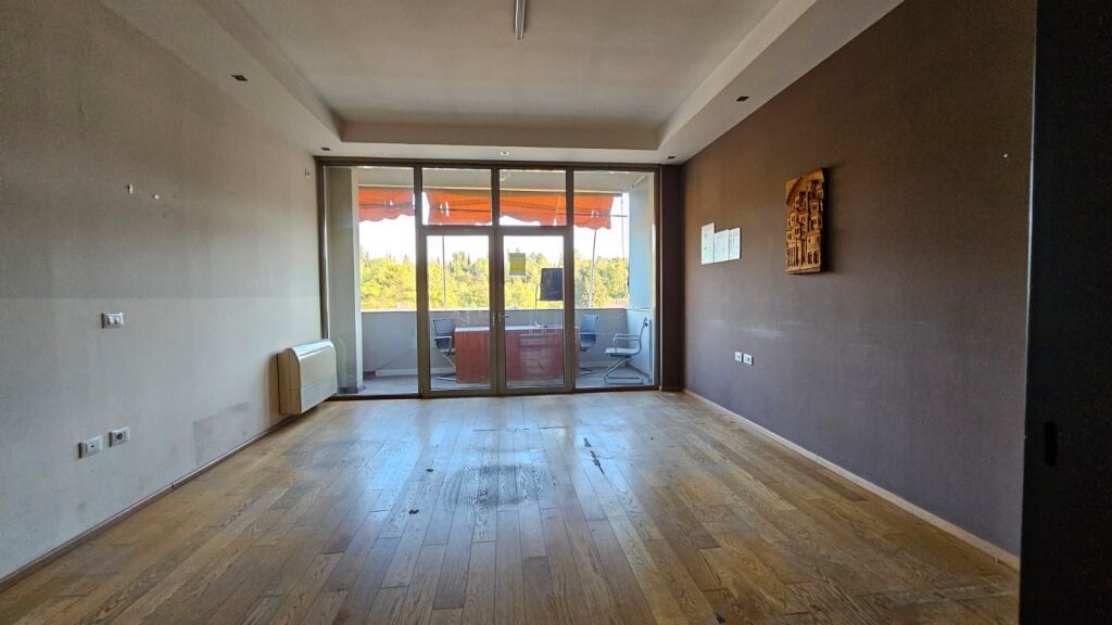 Ufficio di 145m2 in affitto a Bllok/Garda