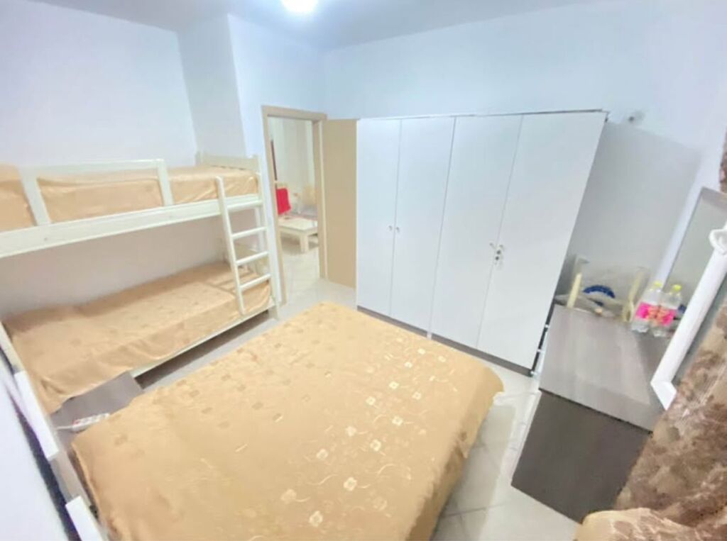 ✅Shitet 1+1+Ballkon plazh (Shkëmbi Kavajës) 