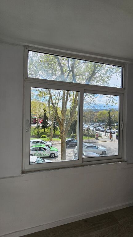 Appartamento 2+1 in Affitto – Incrocio Vasil Shanto, Tirana | 64 m² | Rinnovato